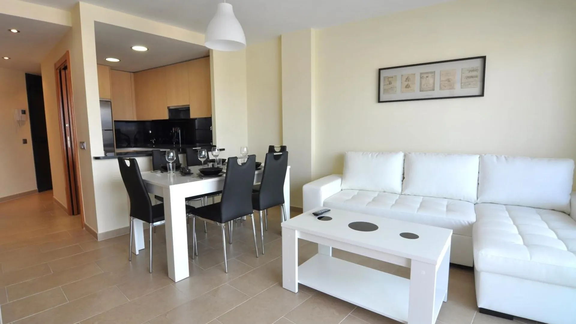 Rnet - Apartments Roses Port Trebol