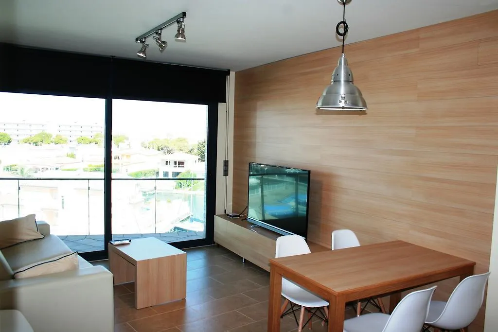 Rnet - Apartments Roses Port Trebol